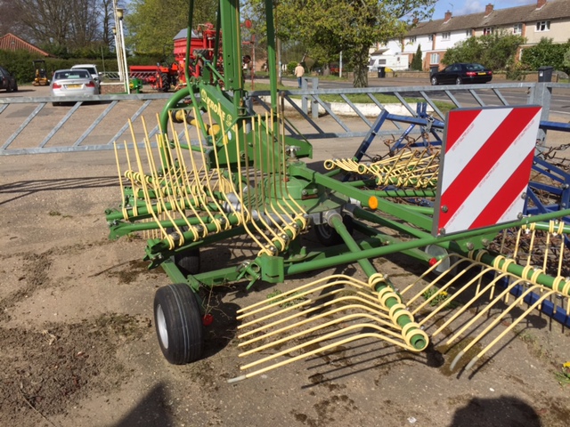 Krone Swadro 42 Rake