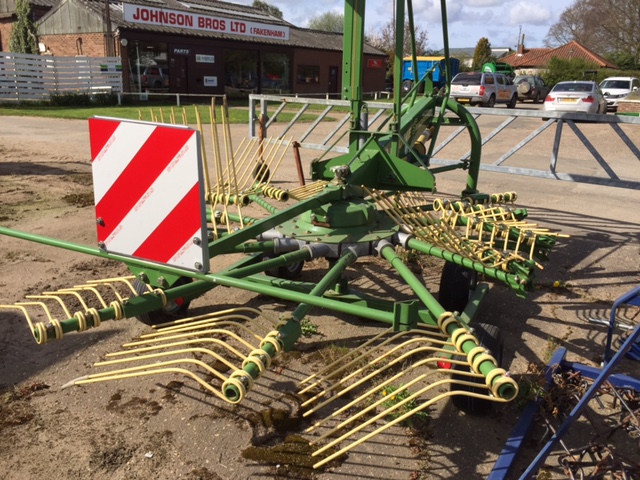 Krone Swadro 42 Rake